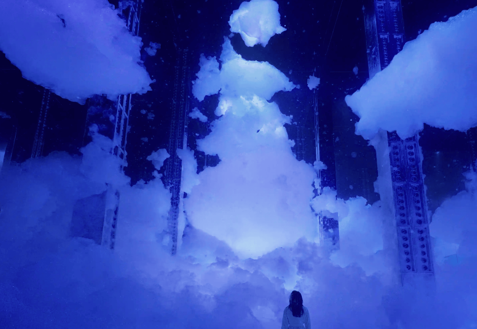 京都teamLab 2025｜1. 無質量非定形雕塑